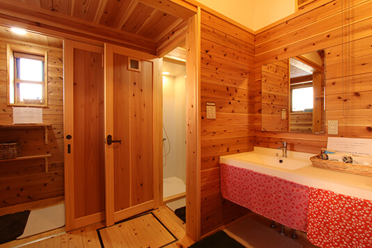 シャワールーム